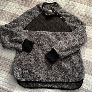 Main Strip - plush pullover